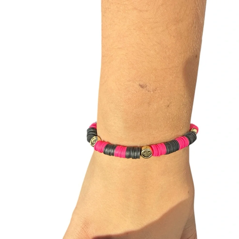 Handmade Pink and Black Heishi Bracelet Y2K Stackable‎ Preppy 90s Surfer Beachy